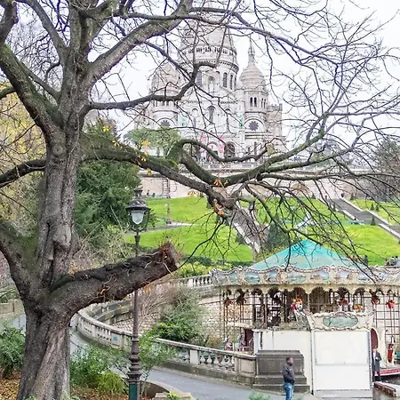T2 Bright And Design At The Foot Of Sacre Coeur Paris